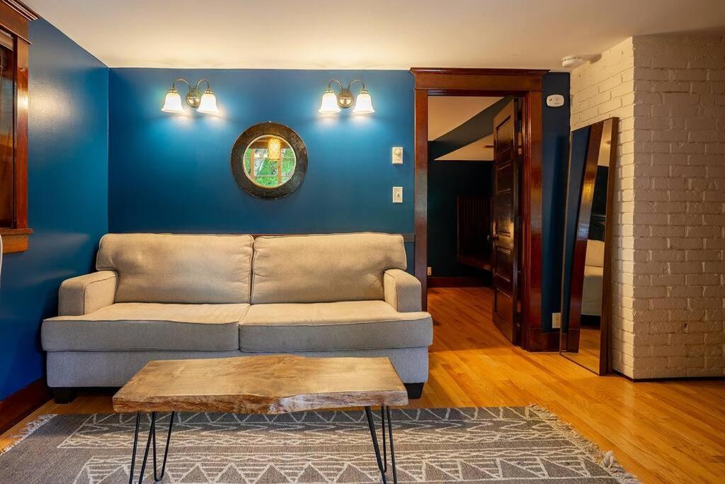 Charming 1Bd Suite In Capitol Hill - Foxglove Inn Seattle Eksteriør billede