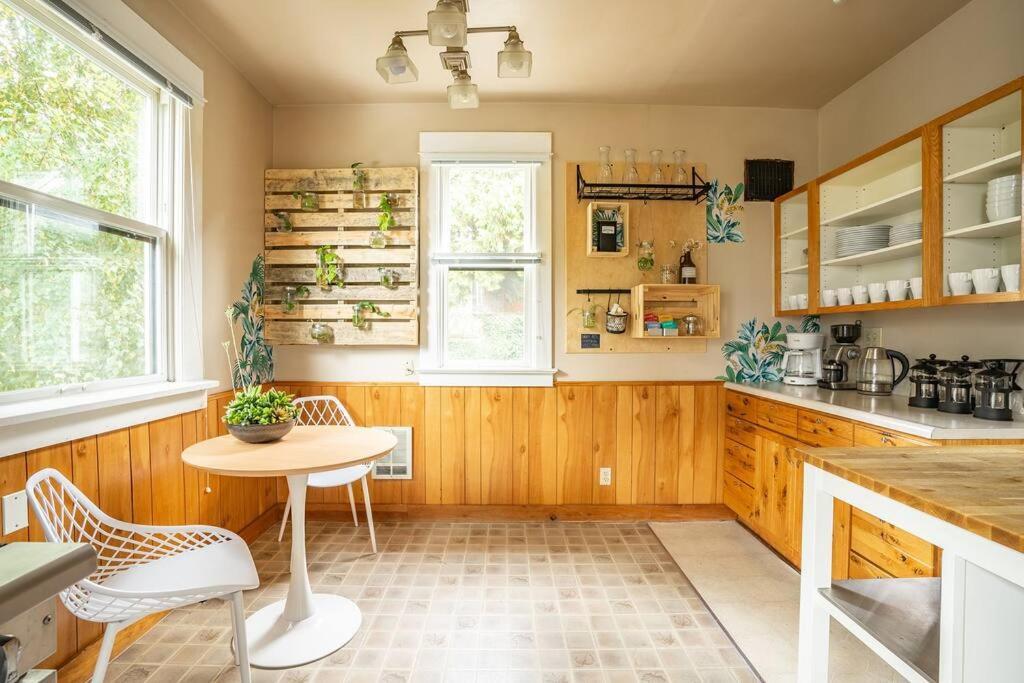 Charming 1Bd Suite In Capitol Hill - Foxglove Inn Seattle Eksteriør billede
